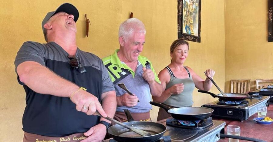 Ubud: Balinese Cooking Class with Hotel Transfers - Key points to know before booking