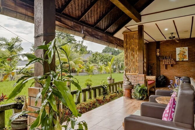 Ubud Balinese Massage Scrub And Flower Bath Experience - Arriving at Samana Aksata Spa on Jalan Sri Wedari
