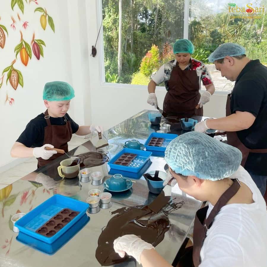 Ubud: Chocolate Workshop, Class & Tasting - Who should book this chocolate experience?