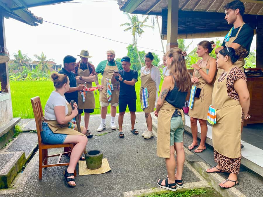 Ubud: Cooking Class with Market Visit and Hotel Pickup - Eating what you have prepared