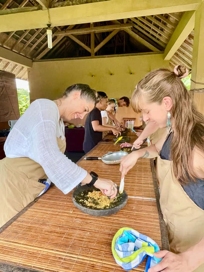 Ubud: Cooking Class with Market Visit and Hotel Pickup - Dietary needs and who should skip it