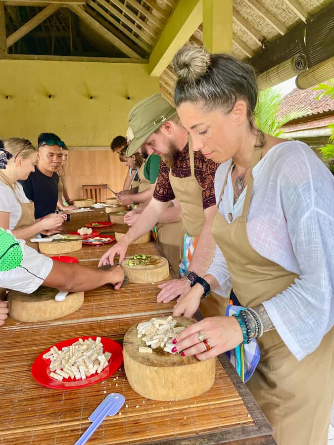 Ubud: Cooking Class with Market Visit and Hotel Pickup - From hotel lobby to local kitchen