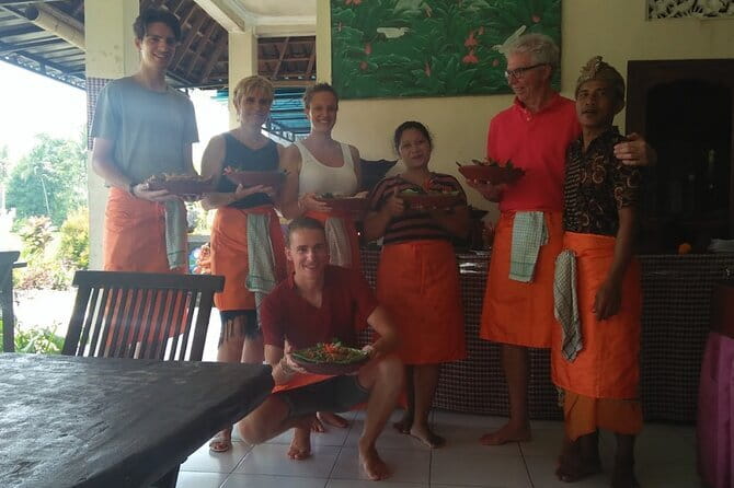 Ubud Cooking Class with Optional Market Visit Pickup Included - From fragrant spices to family recipes