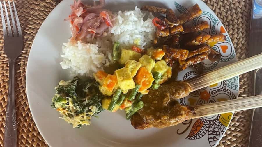 Ubud: Cooking Class with Transfers and Optional Market Visit - Key points at a glance