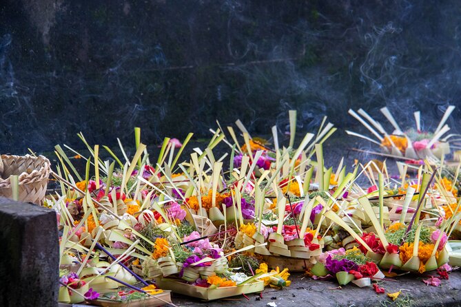 Ubud Day Tour - Top Things to do in Ubud + Local Ubud Guide - Walking the Tegalalang Rice Terrace