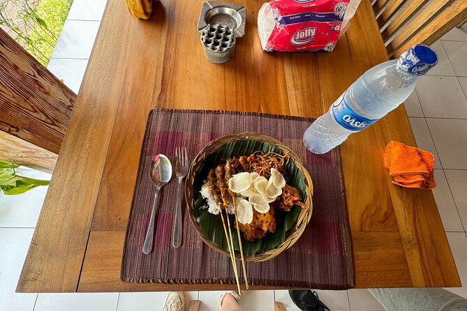 Ubud: Downhill Cycling with Volcano, Rice Terraces and Meal - Starting above Bali’s rice fields