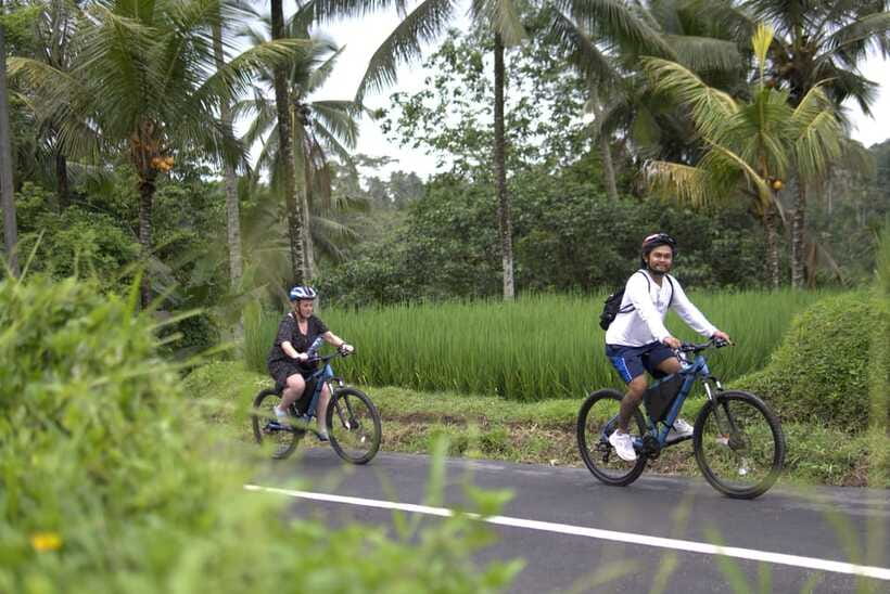 Ubud: E-Bike Tour with Rice Terrace and Village Visit - The value of a $27 experience