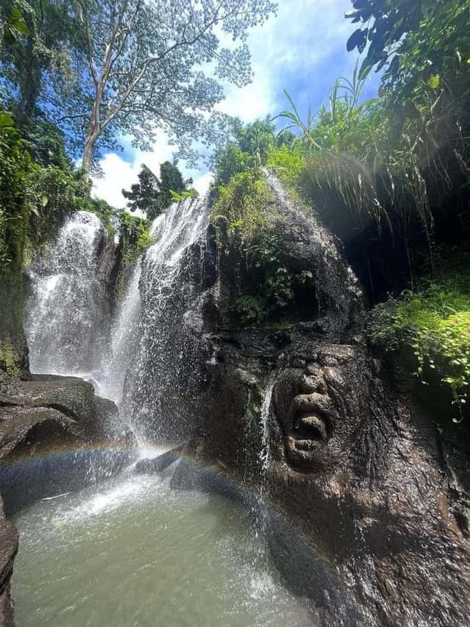 Ubud Experiences : Spiritual Escape Tour and Beji Waterfall - Walking down to Beji Griya Park Waterfall Temple