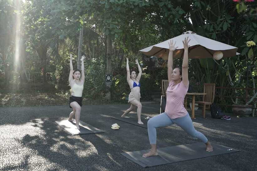 Ubud Hatha Yoga Home Service (certified yoga teacher) - A good fit for couples, families, and first-timers