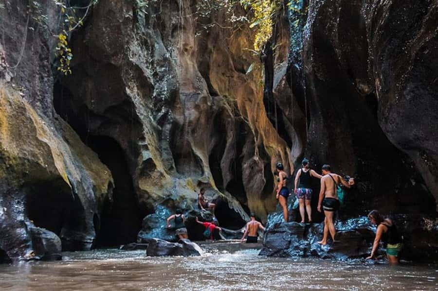 Ubud: Hidden Canyon Beji Guwang Guided Tour - Preparing at Beji Guwang