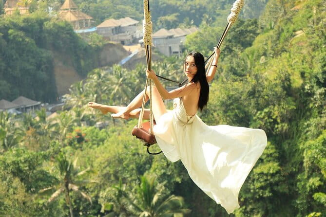 Ubud Highlight Private Charter with Jungle Swing - Batuan Temple and Tirta Empul: two different sides of Balinese Hinduism