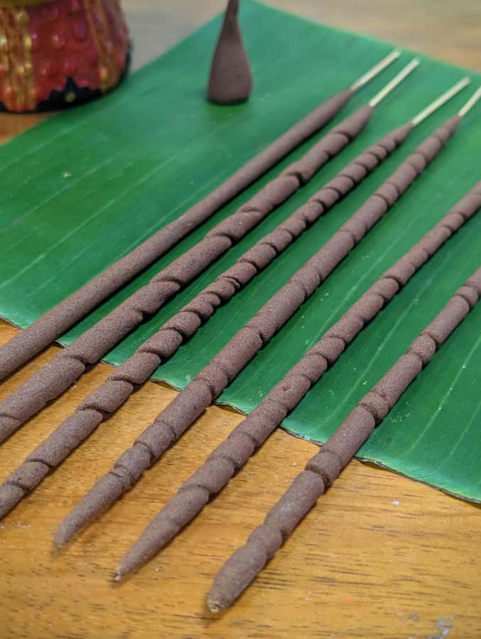 Ubud: Incense Making Workshop. Create Incense From Scratch! - Mixing natural powders and choosing your scent