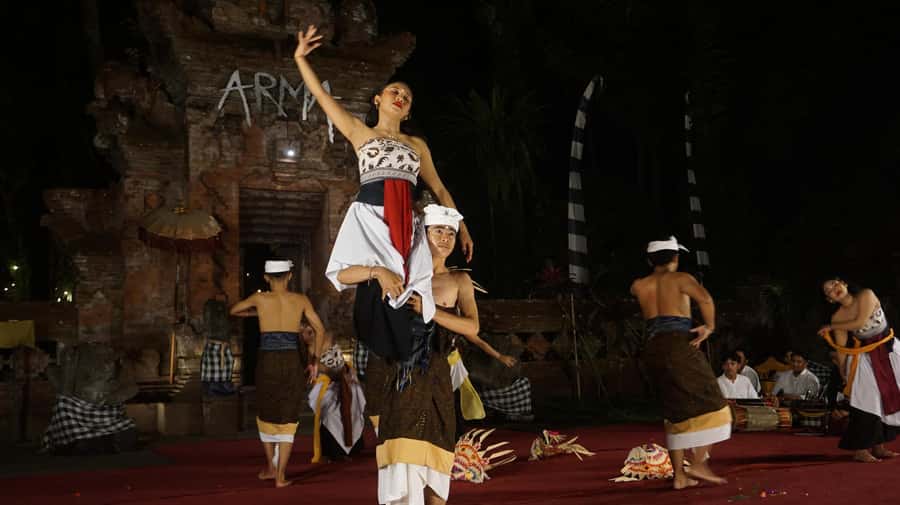 Ubud: Legong Lasem Or Ramayana Ballet Show Ticket - The ARMA Museum setting