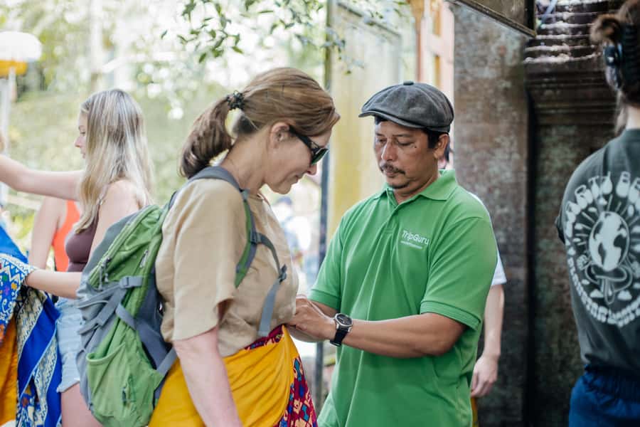 Ubud: Monkey Forest, Ceking Rice Terraces and More– Full Day - The car, guide, and traffic matter more than you might expect