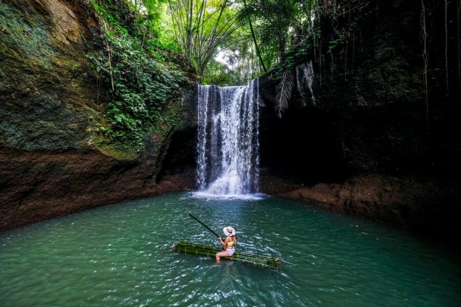 Ubud, Monkey forest, Riceterace Waterfall, Purification - Ulu Petanu Waterfall for a change of pace