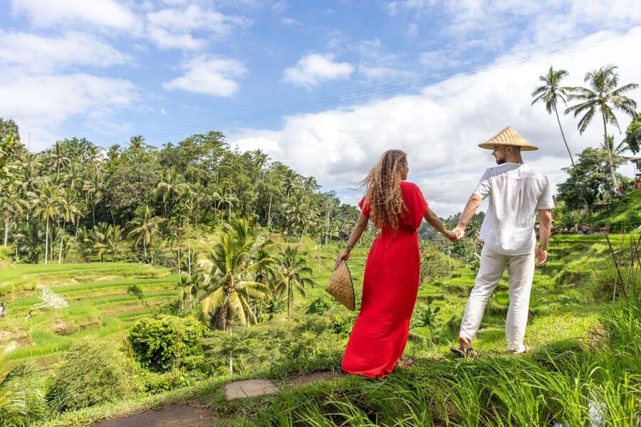 Ubud Monkey Forest, Temple, Rice Terrace and Waterfall Tour - Understanding Tirta Empul Temple