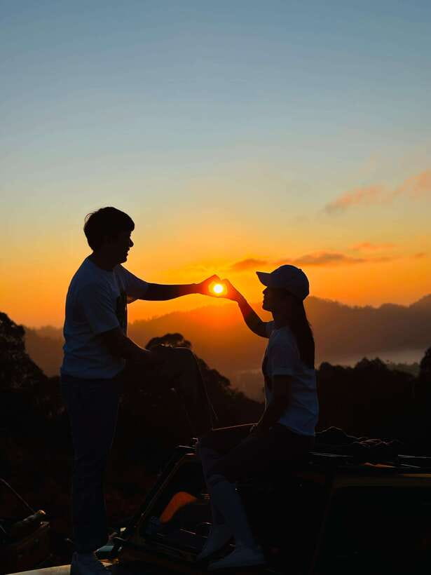 Ubud: mount.batur sunrise jeep with breakfast and hot spring - The hot spring stop below Mount Batur
