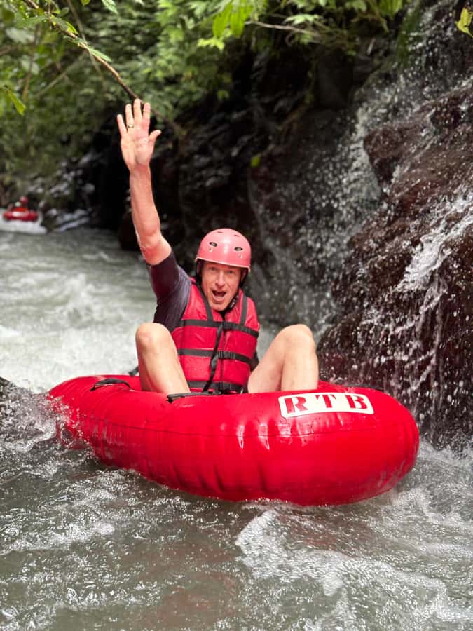 Ubud: Pakerisan Jungle River Tubing Adventure with Lunch - The guides and the photo stops