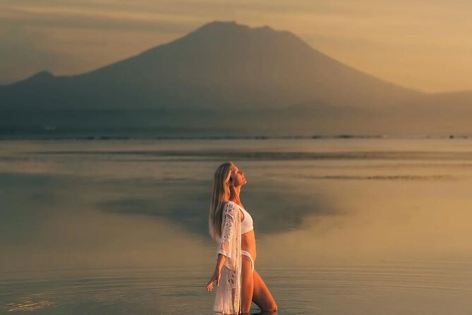 Ubud Private Tour: Monkey Forest - Tirta Empul Temple - Tegenungan Waterfall, the day’s easiest nature break