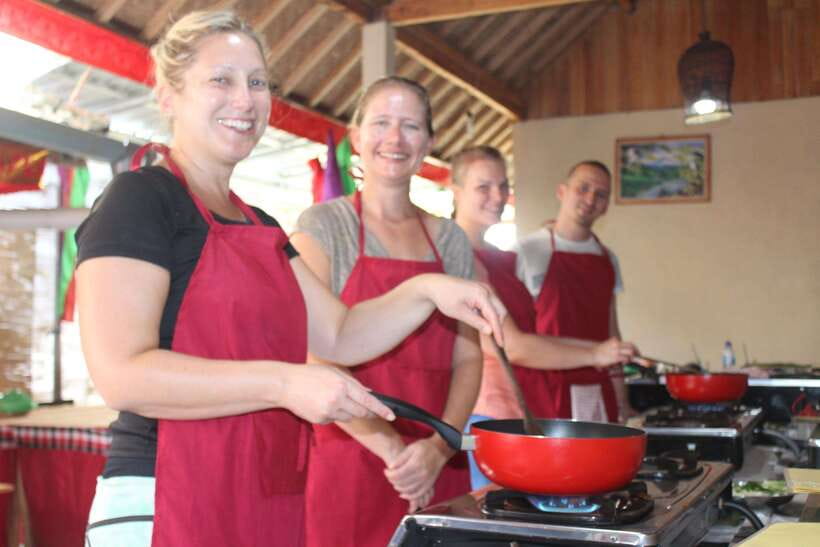 Ubud : Regular or Vegetarian cooking class with market visit - Key points at a glance