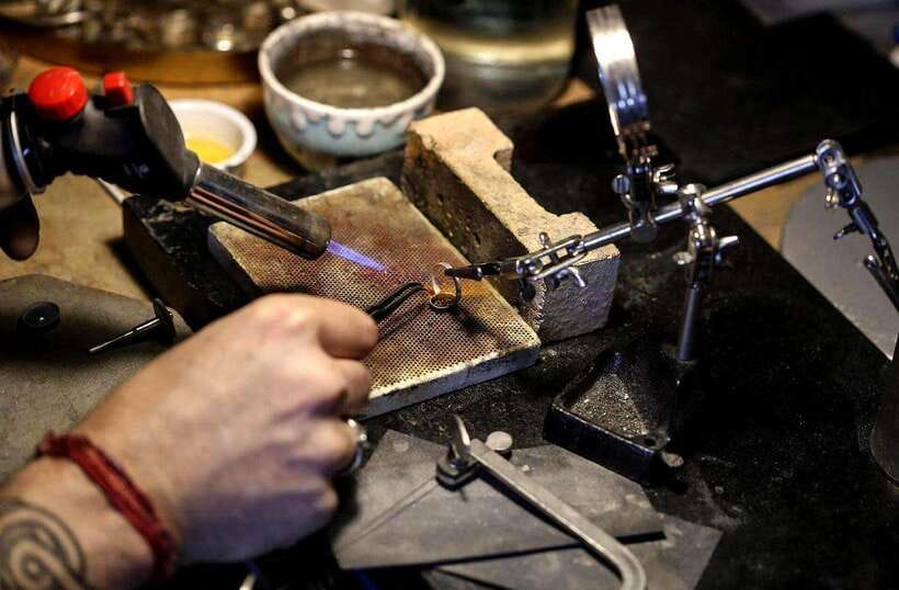 Ubud Silver Class: Unveiling the Secrets of Jewelry Artistry - Why the private group format matters