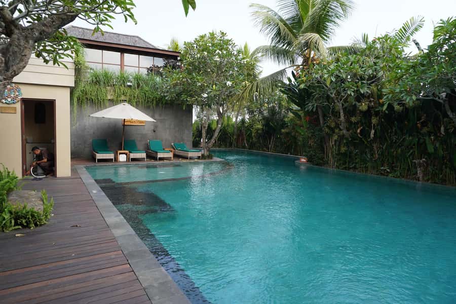 Ubud: Silver Jewelry Making Class with Pool Access - An Air-Conditioned Studio With Garden Views
