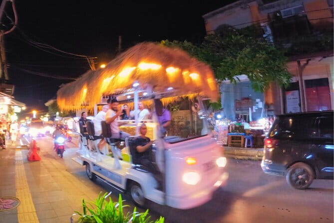 Ubud Sunset Mixology Tour by TikiBus - Ubud Palace, Market, temples, and Monkey Forest from the road