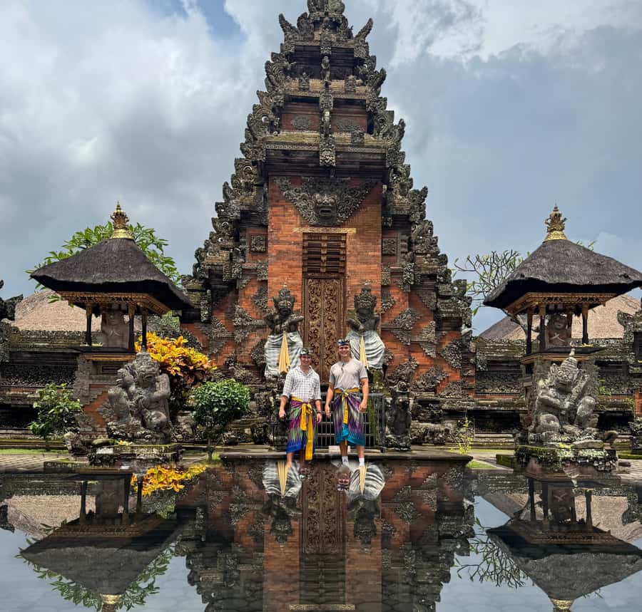 Ubud: Temple, Swing, Waterfall, Rice Terrace & Monkey Forest - A full schedule with some physical demands