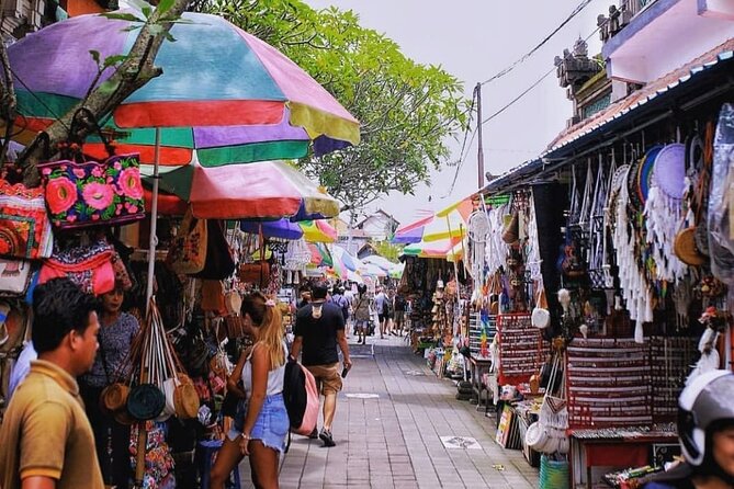 Ubud Tour : Monkey forest, Rice terrace, Water temple, Waterfall & Jungle Swing - Tirta Empul and the meaning of purification