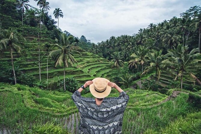 Ubud Trip, The Best of Ubud in a day - All Inclusive - Batuan: a traditional compound and working artists