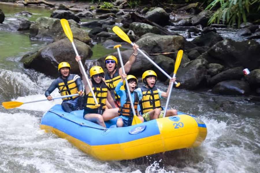 Ubud: Zip-line Adventure, River Rafting & Rice Terraces Tour - Ziplining above the Ubud jungle