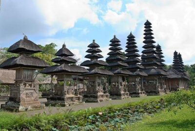 West Bali Tour: Taman Ayun, Ulun Danu Beratan, Jatiluwih Rice Terrace, Tanah Lot