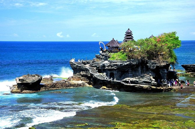 West Bali Tour: Taman Ayun, Ulun Danu Beratan, Jatiluwih Rice Terrace, Tanah Lot - Tanah Lot closes the day with sea and sunset